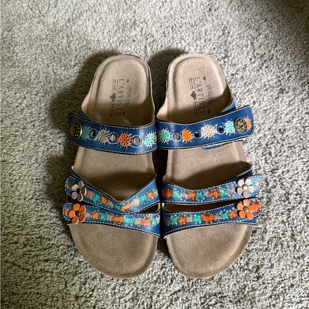 L'ATISTE Blue and Orange Sandals Vibrant Floral Comfort